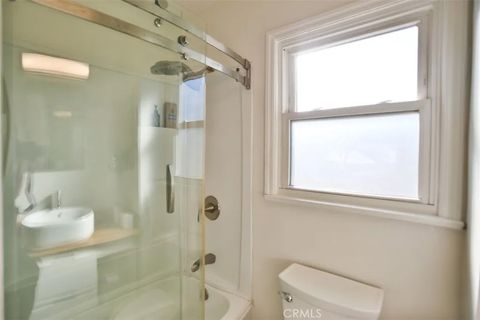 Tiny photo for 6851 Coachella Ave, Long Beach, CA 90805 (MLS # OC25239053)
