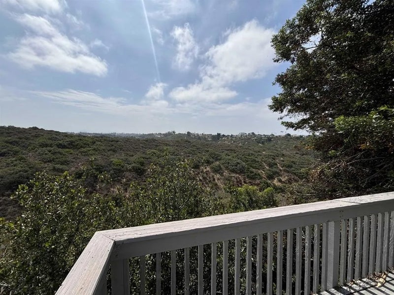 543 Beacon Place