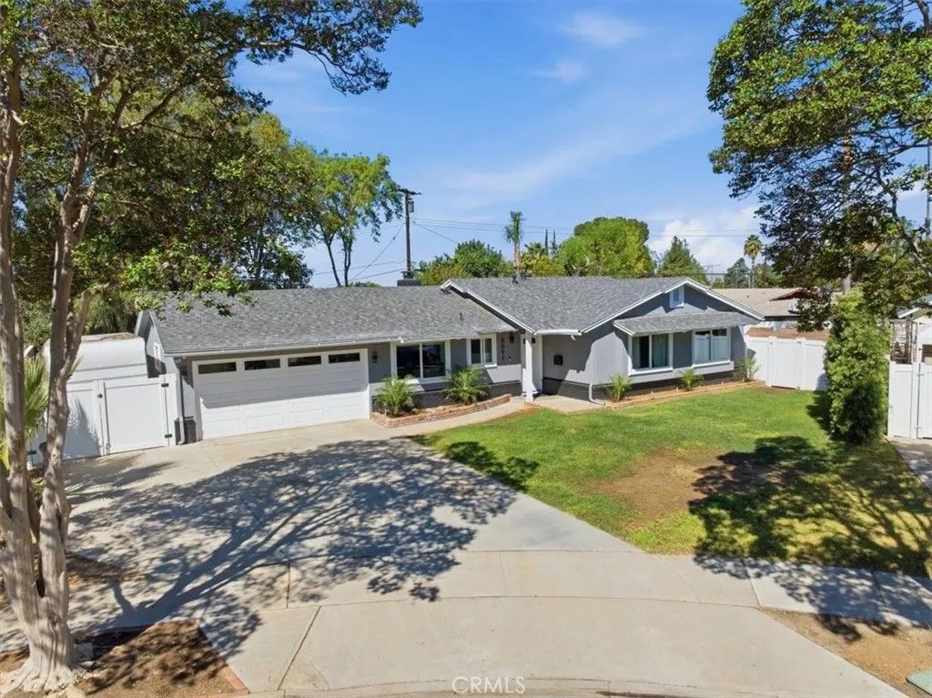 Photo of 5091 Berryhill Place, Riverside, CA 92507 (MLS # IV26059725)