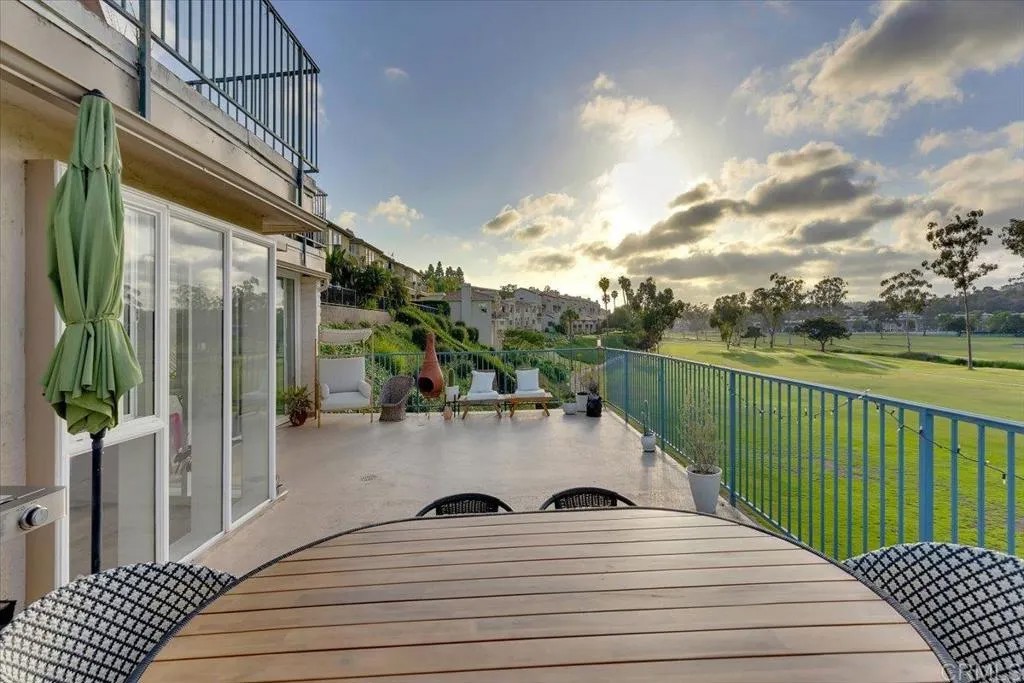 2544 Navarra Drive 12