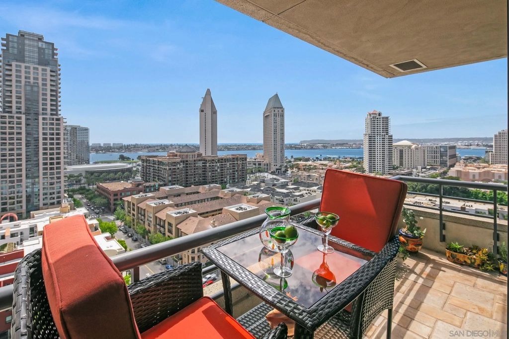 Photo of 700 Front St #1303, San Diego, CA 92101 (MLS # 260007349)