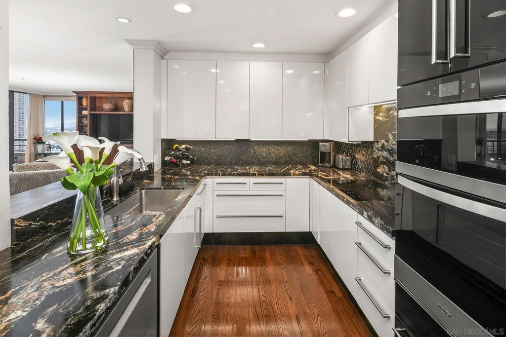 Photo of 700 Front St #1303, San Diego, CA 92101 (MLS # 260007349)