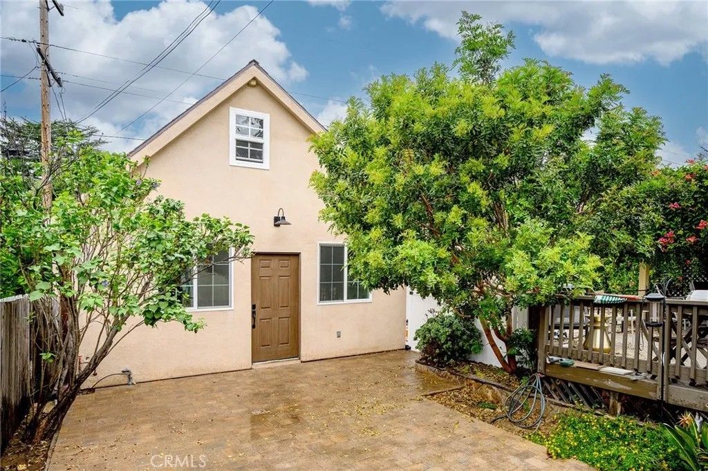 Photo of 3505 Rosemary Avenue #A, Glendale, CA 91208 (MLS # GD26070492)