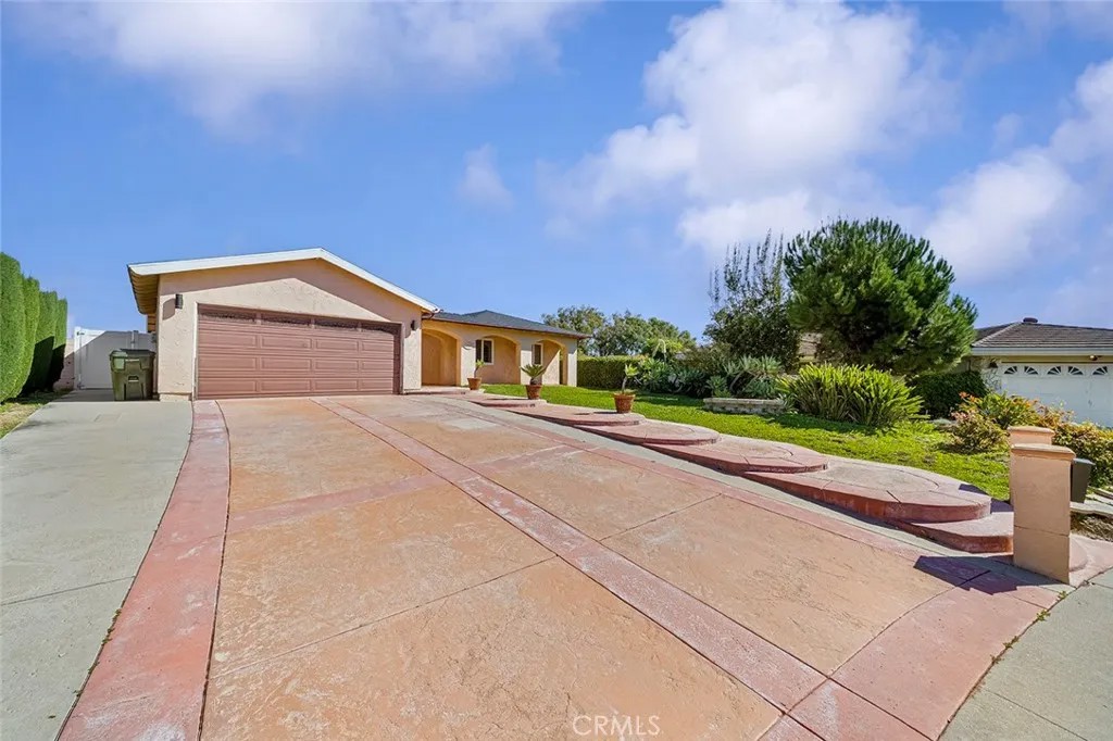 15333 Mockingbird Hill
