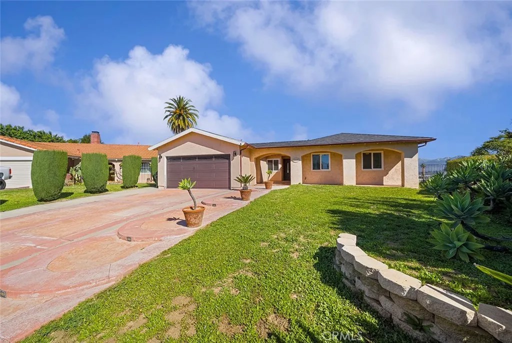 15333 Mockingbird Hill