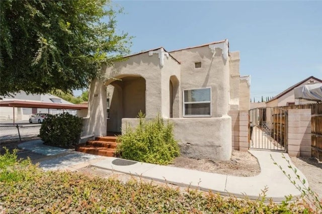 616 S Canyon, Monrovia