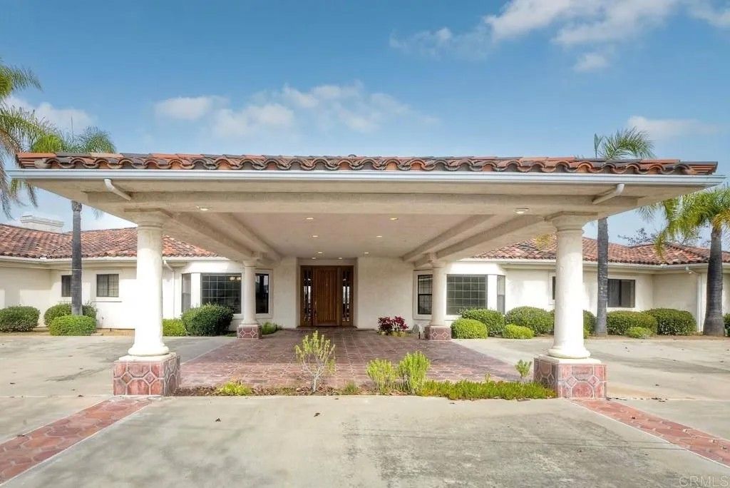 Photo of 13590 Anthony Ridge Rd, Valley Center, CA 92082 (MLS # NDP2600480)