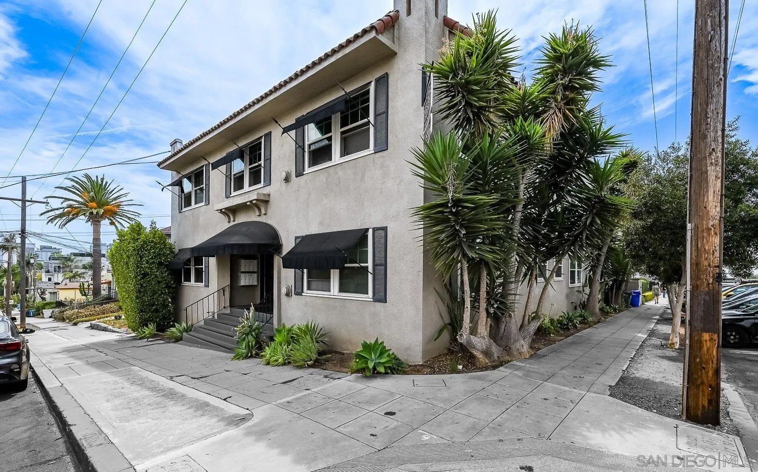 2164 2nd Ave