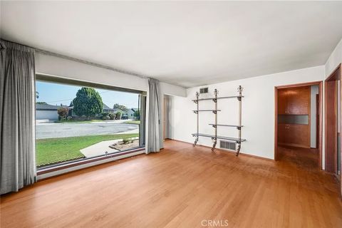 Tiny photo for 5327 Buttons Avenue, Temple City, CA 91780 (MLS # WS25238504)