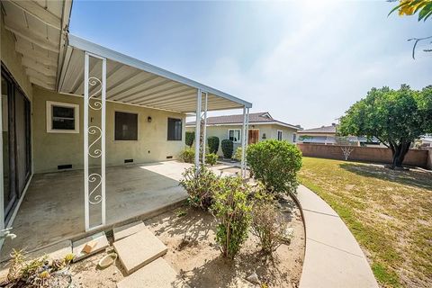 Tiny photo for 5327 Buttons Avenue, Temple City, CA 91780 (MLS # WS25238504)