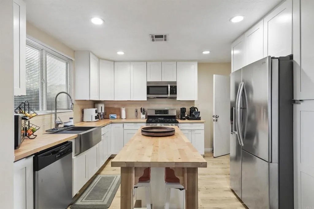 14525 Kittery Street