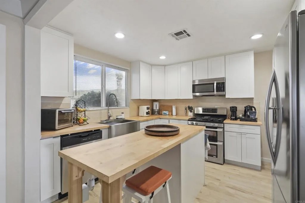 14525 Kittery Street