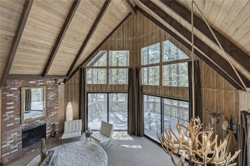 1604 Woodland Drive