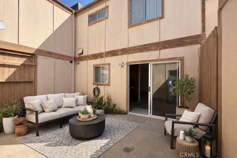 9831 Sepulveda 12