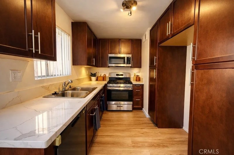9831 Sepulveda 12