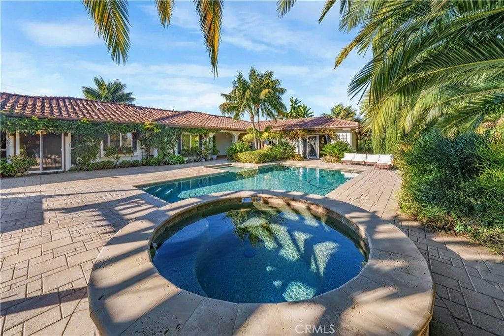 Photo of 30415 Disney Ln, Vista, CA 92084 (MLS # SW25277603)