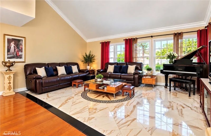 3561 Venture Drive