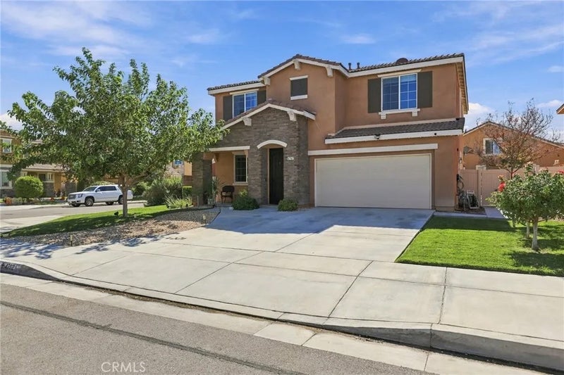 4702 W Jewel Drive