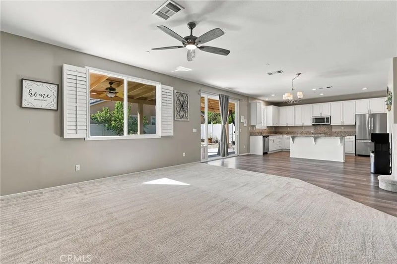 4702 W Jewel Drive