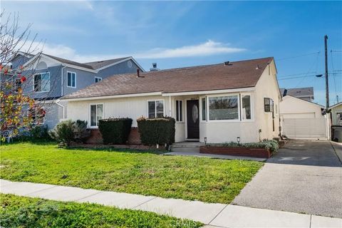 Photo of 20017 Bernist Avenue, Torrance, CA 90503 (MLS # SB26039849)