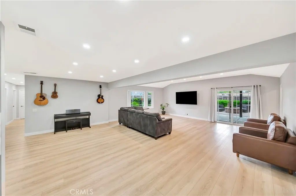 Photo of 10470 Tulsa Circle, Ventura, CA 93004 (MLS # SR26073653)