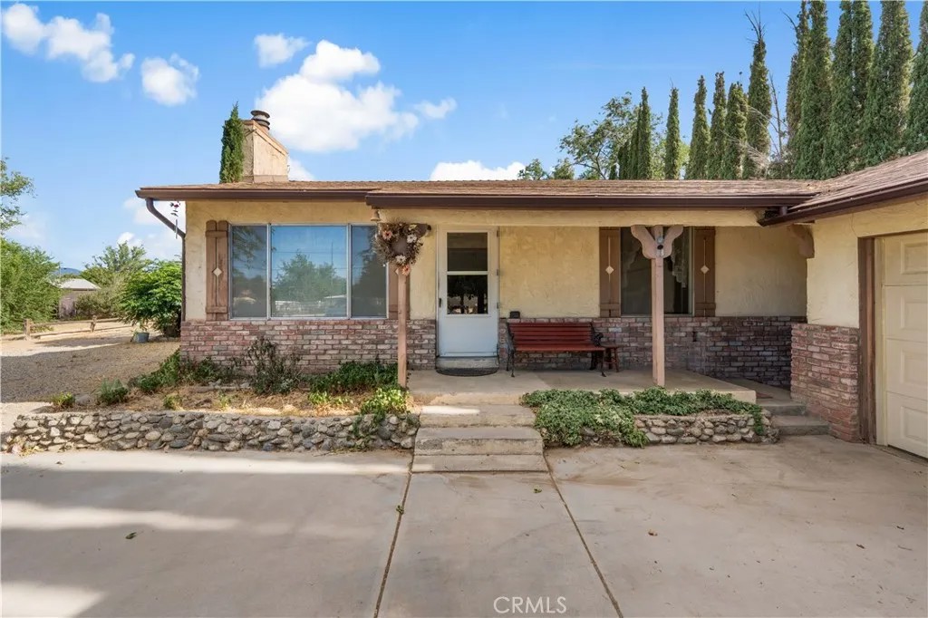 10042 Ave S12