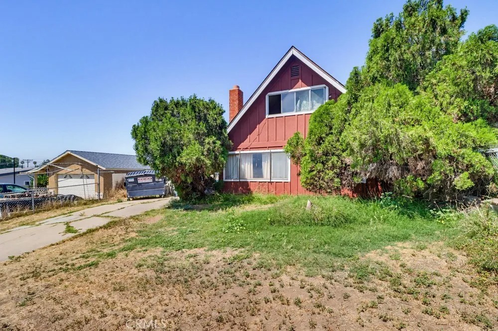 736 Sacramento
