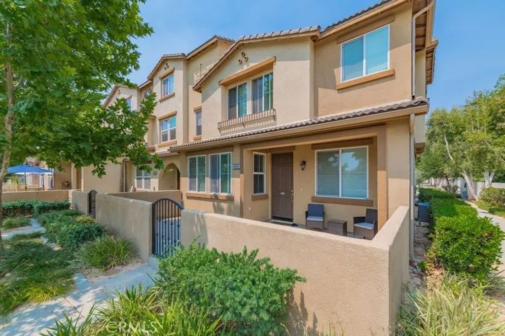 Photo of 40896 Lacroix Avenue, Murrieta, CA 92562 (MLS # OC25176382)