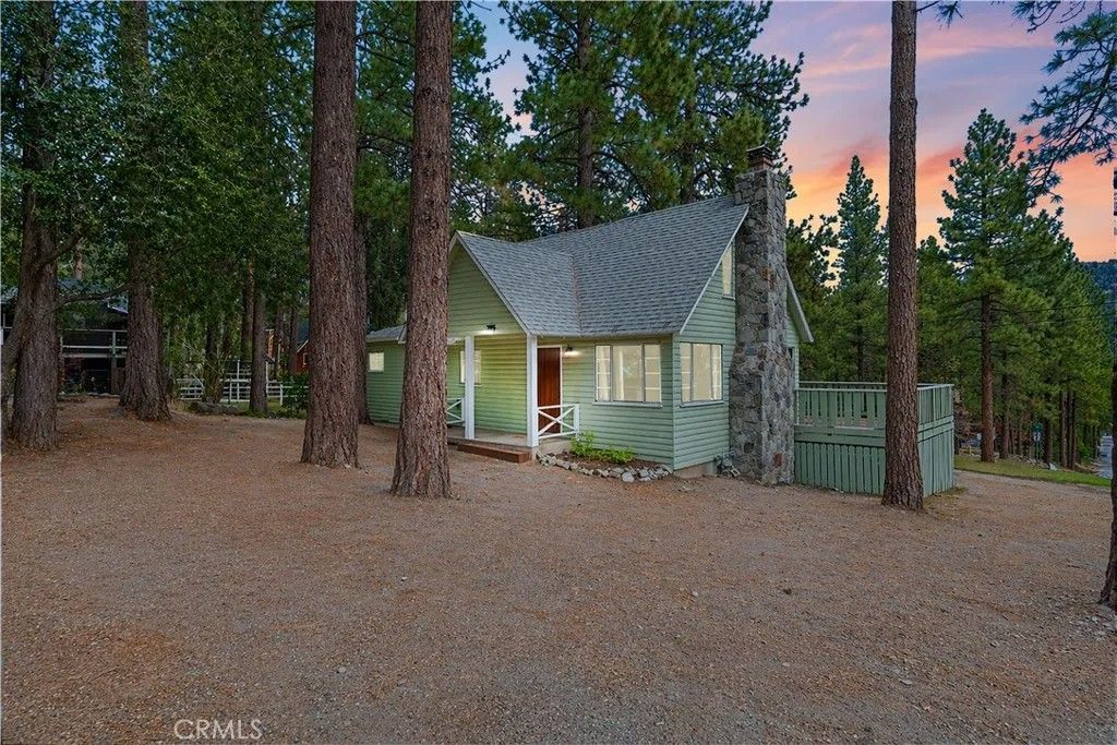 Photo of 1100 Partridge Rd, Wrightwood, CA 92397 (MLS # HD26089127)