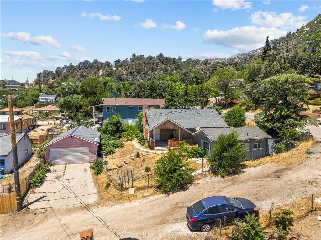 Photo of 343 San Miguel, Frazier Park, CA 93225 (MLS # AR26133428)