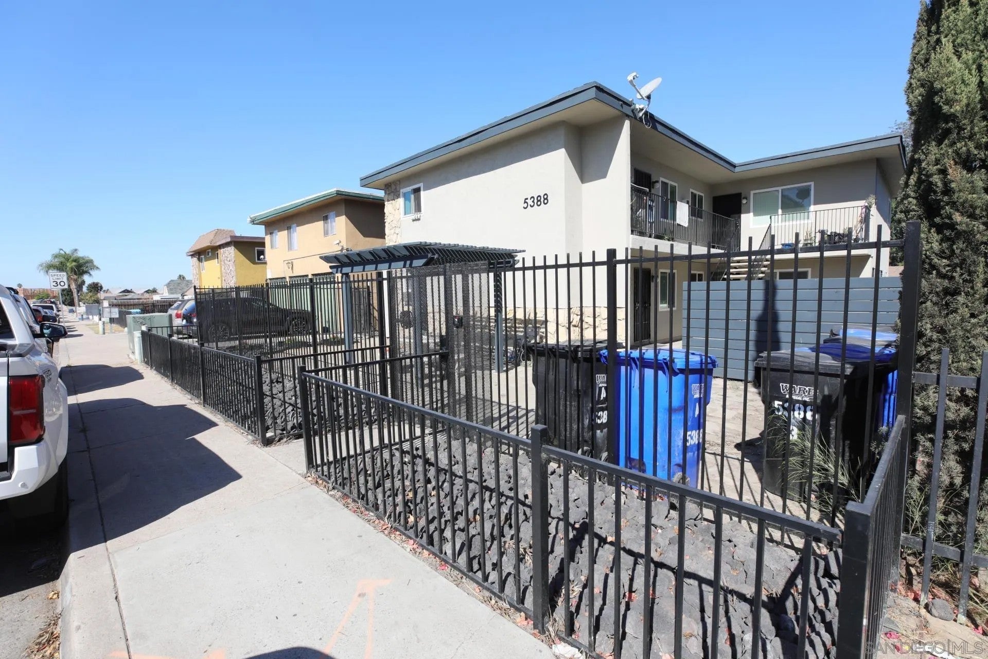 5388 Imperial Ave