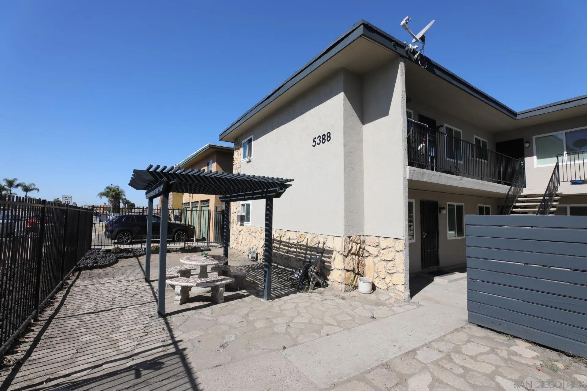 5388 Imperial Ave