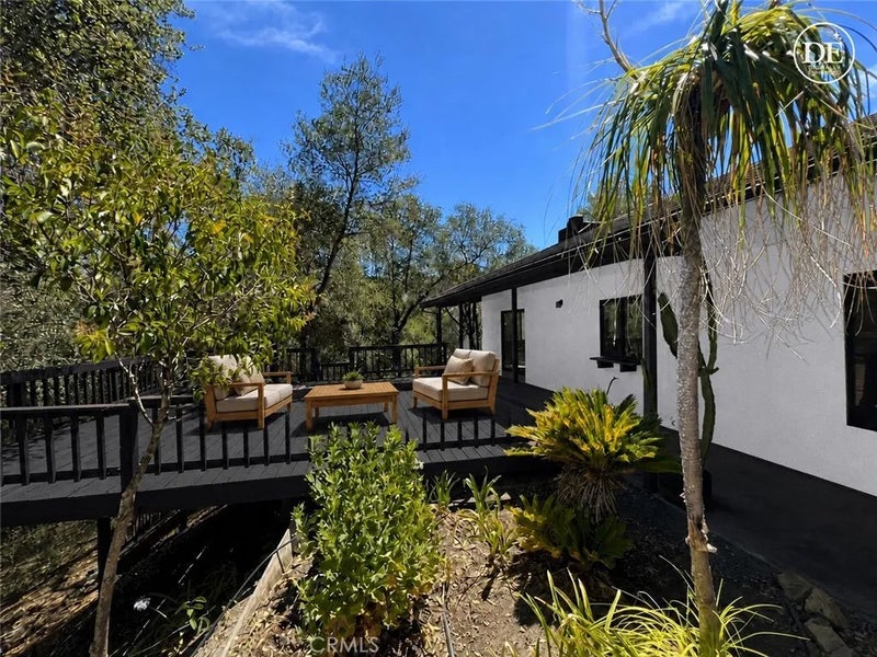 26355 Avenida del Oro