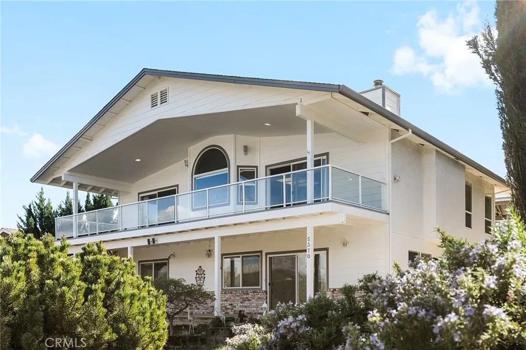 5370 Royal Oaks Drive