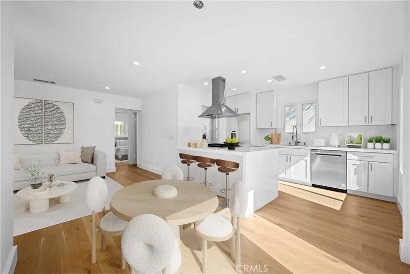 1561 2nd St Street