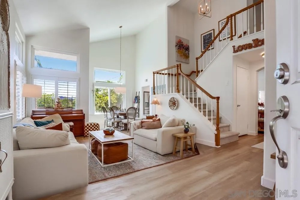 8581 Paseo Del Sol