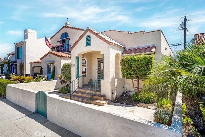 206 La Verne