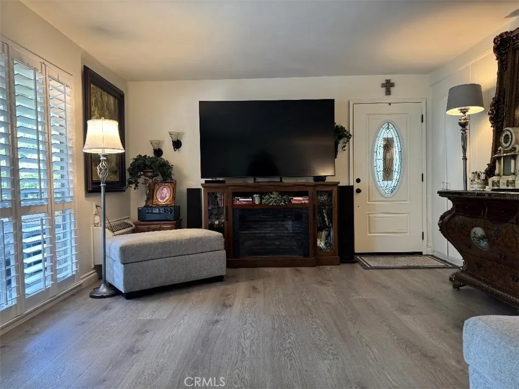 2260 Via Puerta P