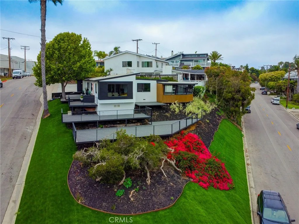 300 Holmwood Drive
