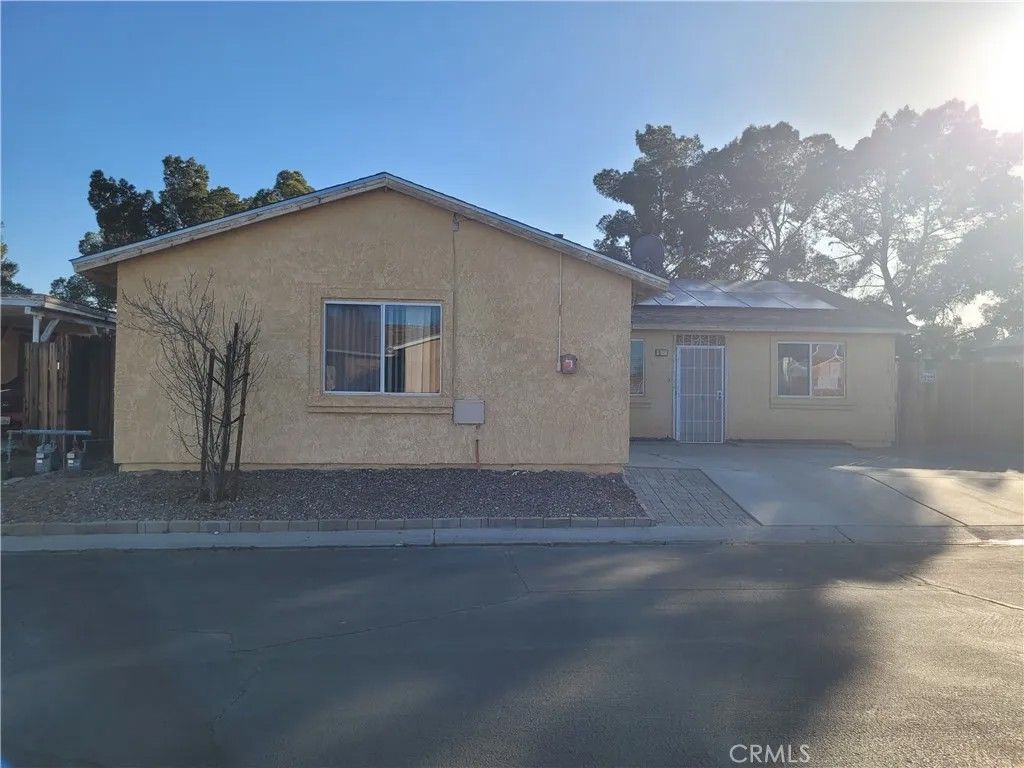 Photo of 25064 Avenida Laredo, Barstow, CA 92311 (MLS # HD26025772)