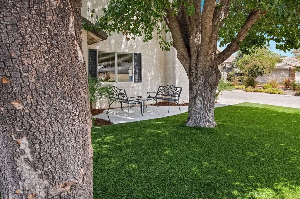 2620 Amanecida Commons