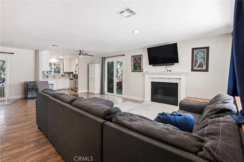 5013 Bluebird Lane