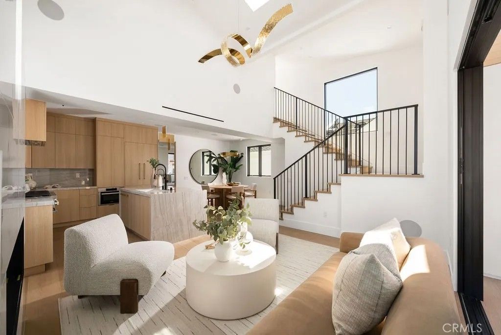 Photo of 518 Poinsettia Avenue #B, Corona Del Mar, CA 92625 (MLS # NP26094305)