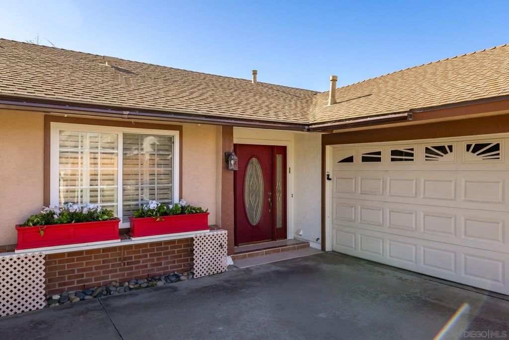 Photo of 2020 Gary Lane, Escondido, CA 92026 (MLS # 260006477)