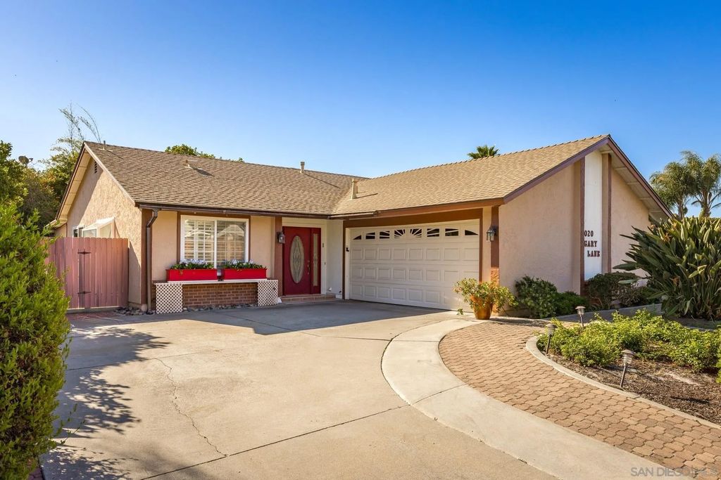 Photo of 2020 Gary Lane, Escondido, CA 92026 (MLS # 260006477)