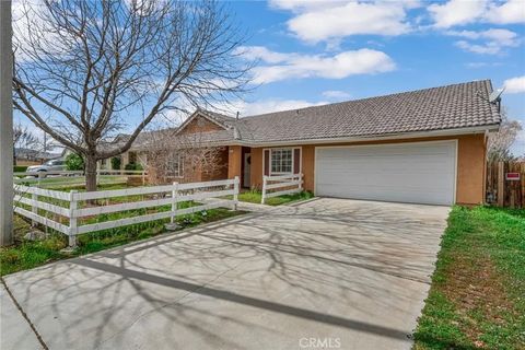 Photo of 37623 Robin Ln, Palmdale, CA 93550 (MLS # RS26046454)