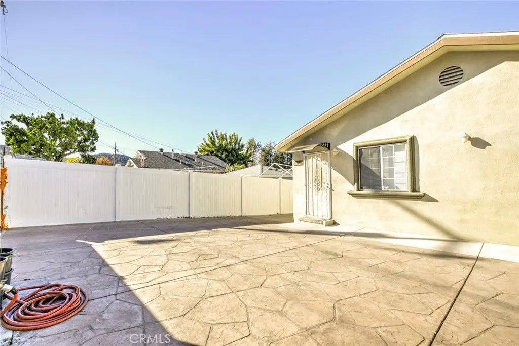 Photo of 10531 Greenburn Avenue, Sunland, CA 91040 (MLS # GD26073267)