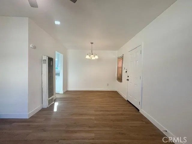 2214 E 111th