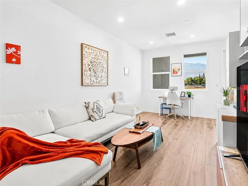 4061 E LUNA PASEO 31
