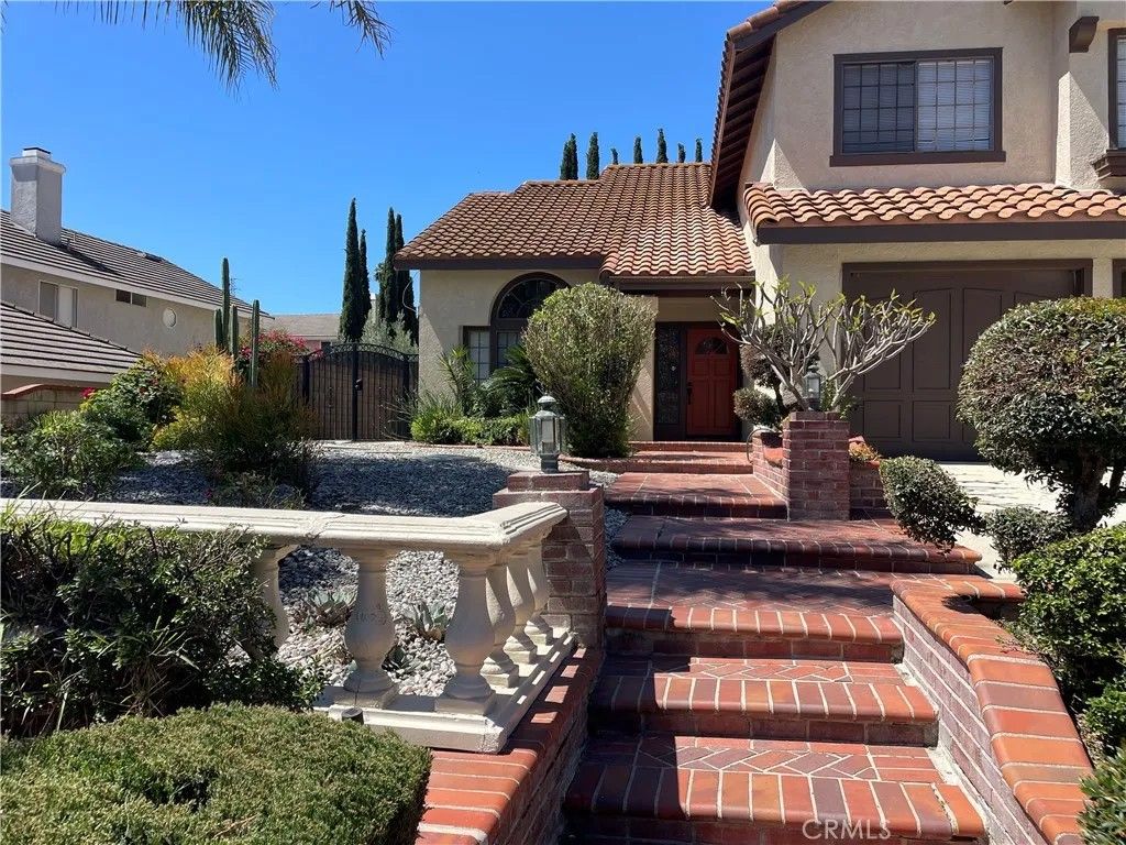 Photo of 955 Longview Dr, Diamond Bar, CA 91765 (MLS # CV26083552)